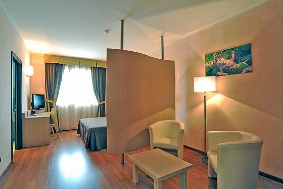Hotel Arthur - photo 0
